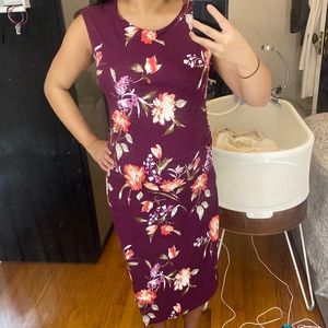 Flowery burgundy maternity dress